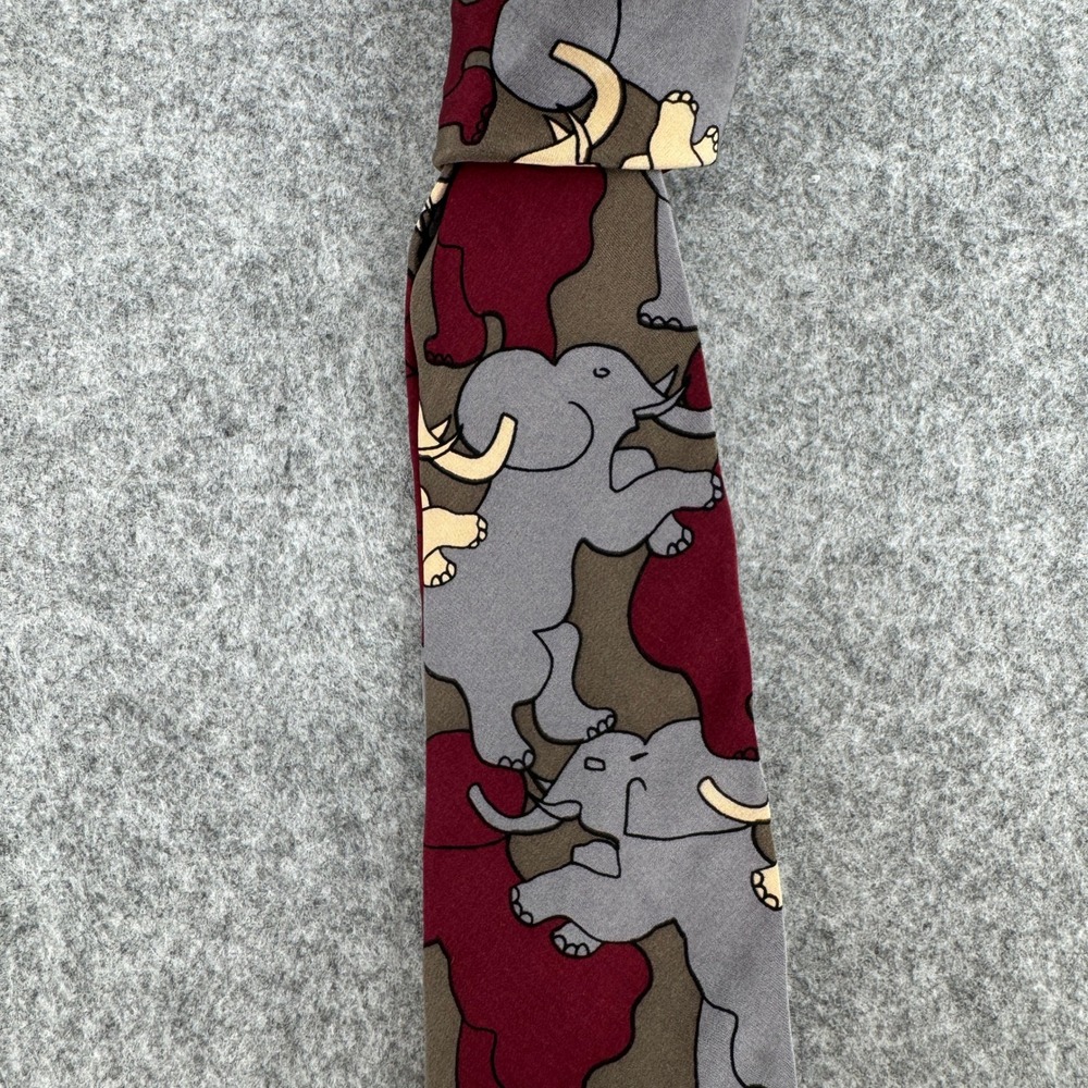 Vicky Davis Necktie Mens OS Elephant Print Burgundy Grey Tan Silk EUC